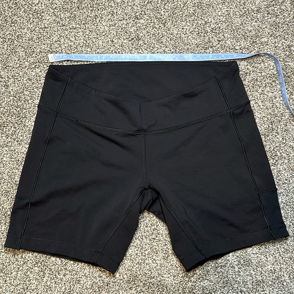 Lululemon Shorts 12